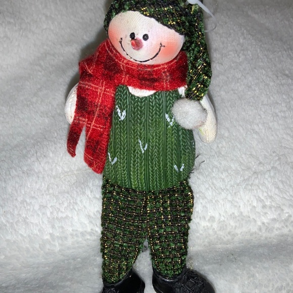 2/$10 ADORABLE 5” SITTING SNOWMAN - Picture 3 of 6